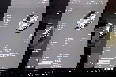 Used 2023 Tesla Model 3 Standard Range image 20