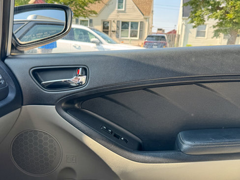 Used 2014 Kia Forte EX image 36
