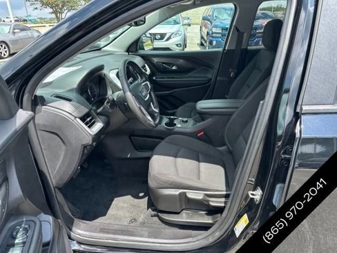 Used 2024 GMC Terrain SLE image 13