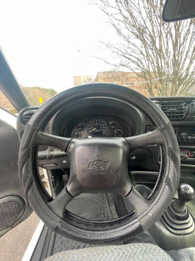 Used 1999 Chevrolet S10 Pickup 2WD Regular Cab image 13
