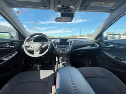 Used 2024 Chevrolet Malibu LT image 33