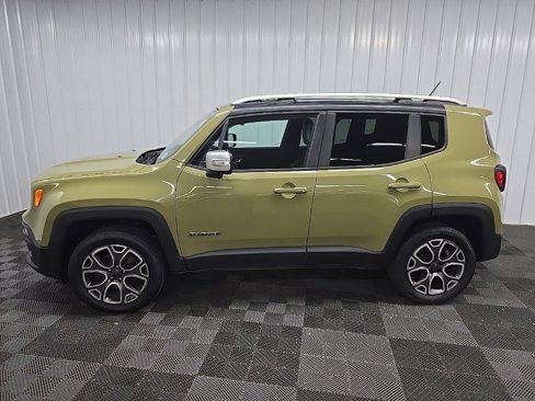 Used 2015 Jeep Renegade Limited image 3