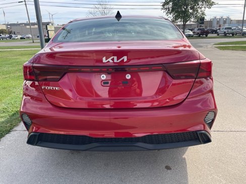 Used 2023 Kia Forte LXS image 6