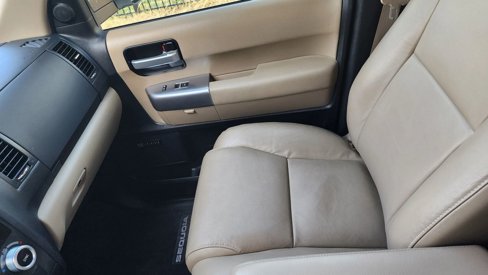 Used 2018 Toyota Sequoia Limited image 32
