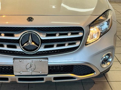 Used 2018 Mercedes-Benz GLA 250 4MATIC image 13