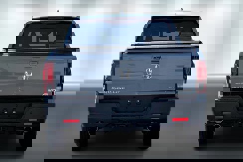Used 2023 Honda Ridgeline RTL-E image 3