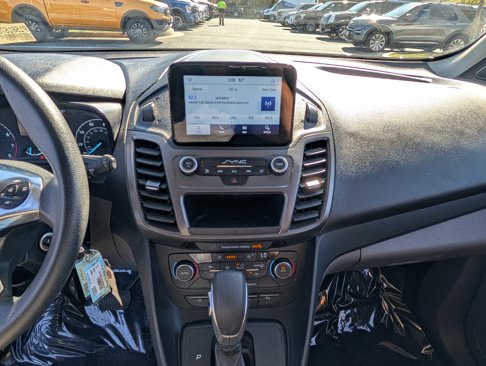 Certified 2023 Ford Transit Connect XLT image 18
