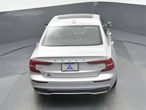Used 2024 Volvo S60 B5 Plus image 46