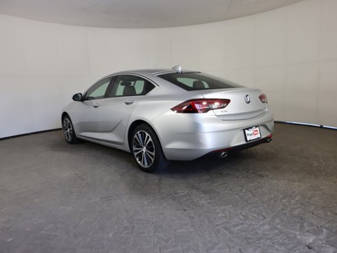 Used 2018 Buick Regal Essence image 5