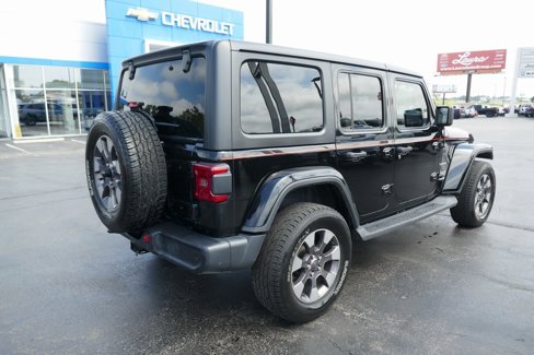 Used 2018 Jeep Wrangler Unlimited Sahara image 5
