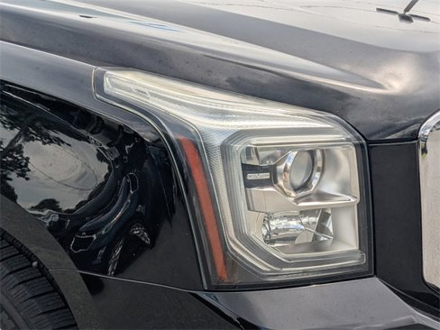 Used 2018 GMC Yukon XL SLT image 9