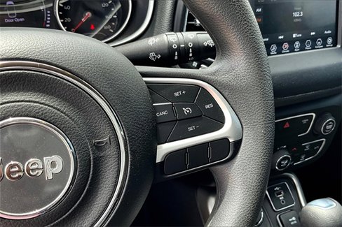 Used 2020 Jeep Compass Sport image 12