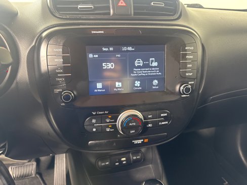 Used 2018 Kia Soul + image 15