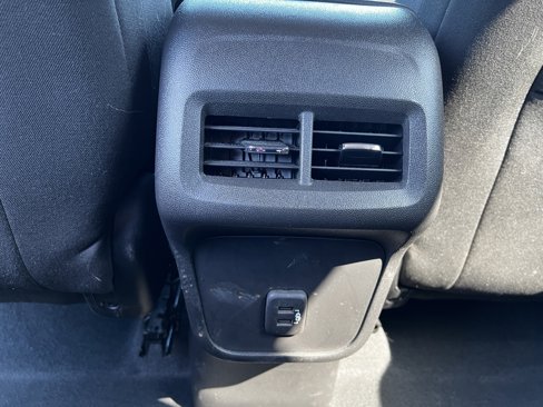 Used 2022 Chevrolet Equinox LT image 9