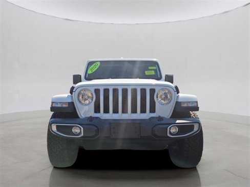 Used 2020 Jeep Gladiator Overland image 12