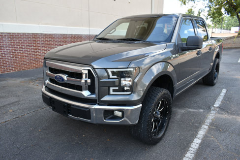 Used 2015 Ford F150 XLT image 2