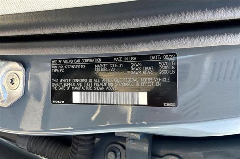 Used 2022 Volvo S60 B5 Momentum image 16