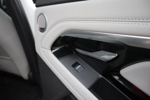 Used 2021 Land Rover Range Rover Evoque S image 37