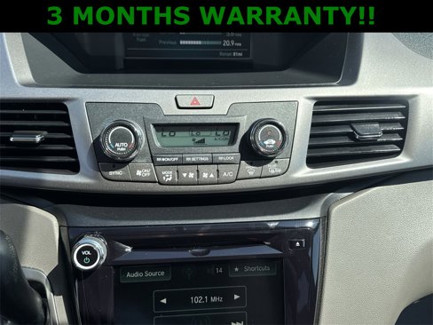 Used 2016 Honda Odyssey SE image 19