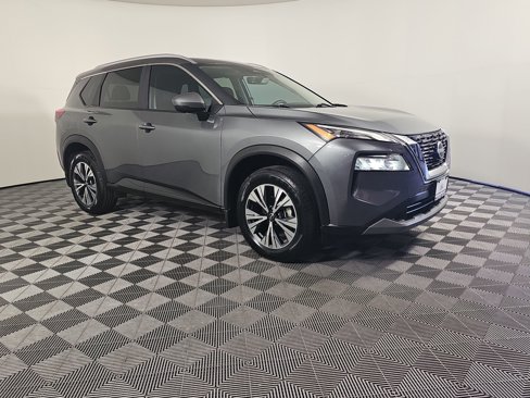 Used 2023 Nissan Rogue SV w/ SV Premium Package image 7