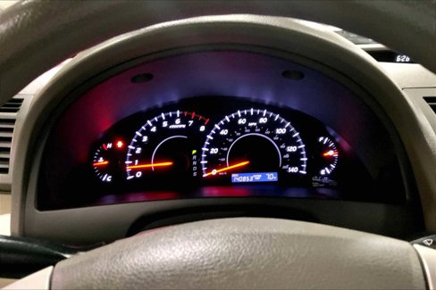 Used 2011 Toyota Camry LE image 25