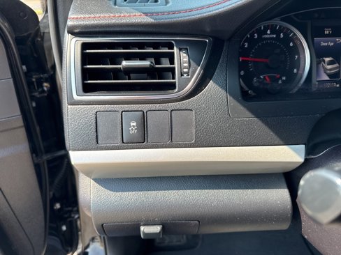 Used 2017 Toyota Camry SE image 39