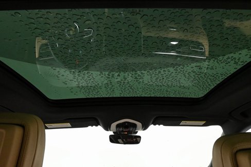 Used 2025 Porsche Macan image 21