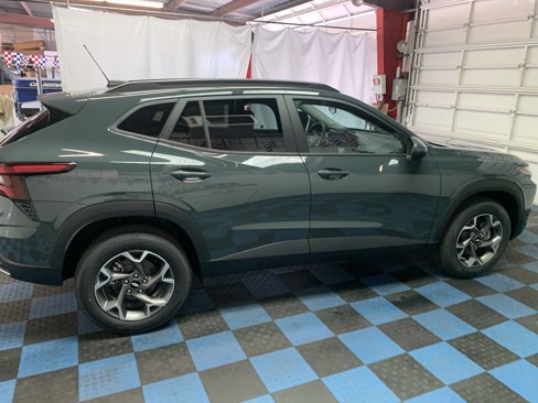 New 2025 Chevrolet Trax LT image 5