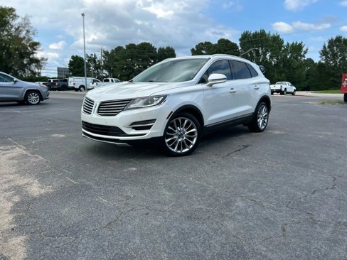Used 2015 Lincoln MKC FWD w/ Equipment Group 102A Reserve image 3