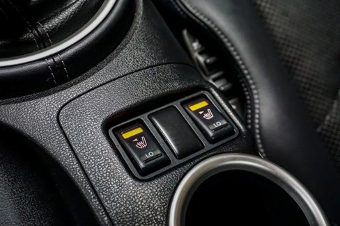 Used 2010 Nissan 370Z Touring image 23