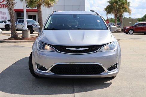 Used 2019 Chrysler Pacifica Touring-L image 24