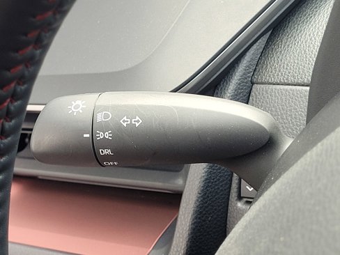 Used 2023 Toyota Prius Prime SE image 25
