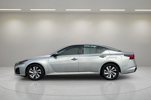 Used 2023 Nissan Altima 2.5 S image 6