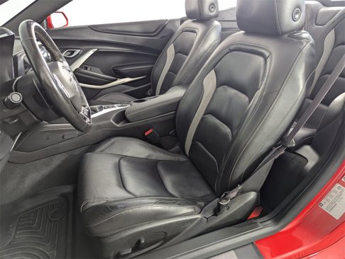 Used 2017 Chevrolet Camaro LT image 12
