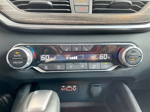 Used 2020 Nissan Altima 2.5 Platinum image 16