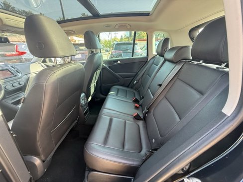 Used 2016 Volkswagen Tiguan SE image 15