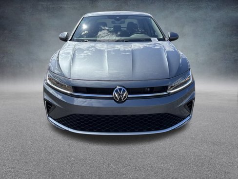 Used 2025 Volkswagen Jetta S image 2