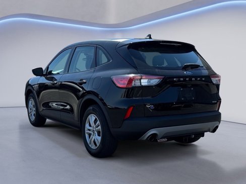 Used 2020 Ford Escape S image 4