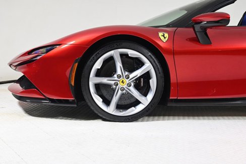 Used 2023 Ferrari SF90 Spider image 37