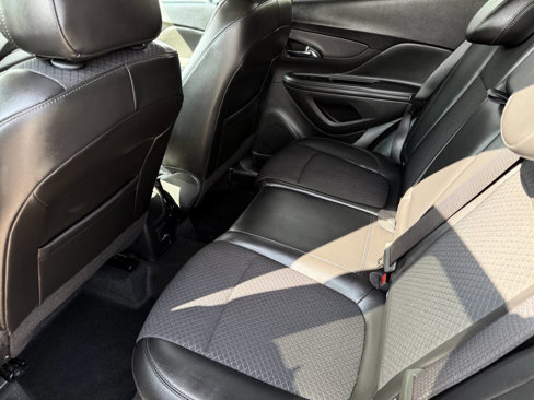 Used 2022 Buick Encore Preferred w/ Safety Package image 11