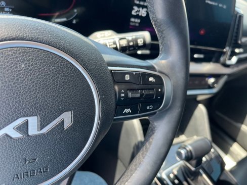 Used 2024 Kia Sportage EX image 12