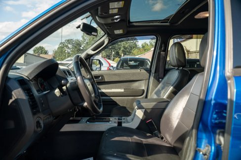 Used 2011 Ford Escape XLT w/ 203A Rapid Spec Order Code image 7