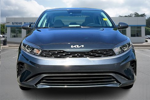 Used 2023 Kia Forte LXS image 2