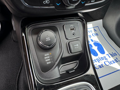 Used 2018 Jeep Compass Limited w/ Safe & Security Group image 27