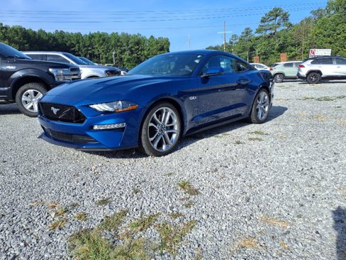 Used 2022 Ford Mustang GT Premium w/ Equipment Group 401A image 2