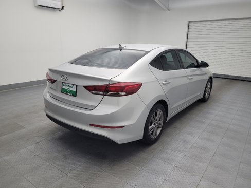 Used 2018 Hyundai Elantra SEL image 9