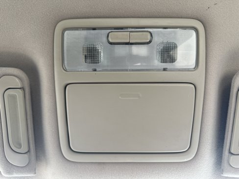 Used 2003 Toyota Avalon XL image 17