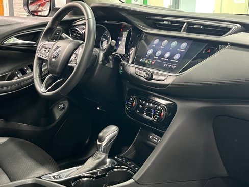 Certified 2022 Buick Encore GX Essence w/ Advanced Technology Package image 10