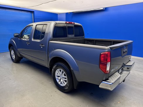 Used 2016 Nissan Frontier SV image 5