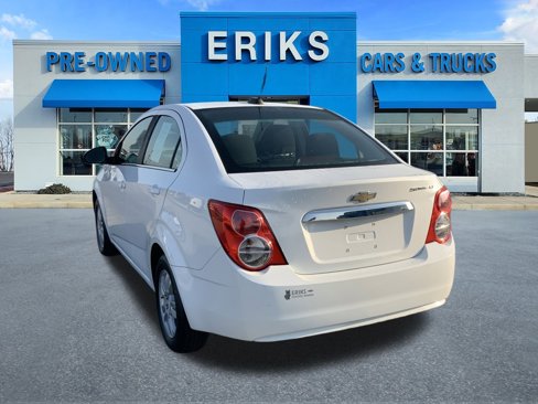 Used 2015 Chevrolet Sonic LT image 8